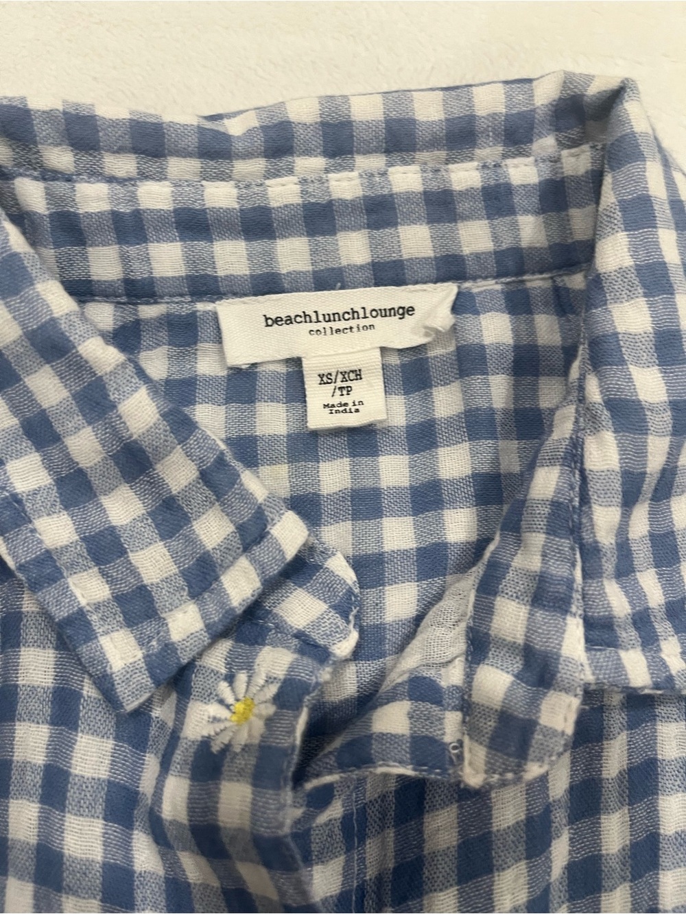 beachlunchlounge Daisy Gingham Tie-Front Top - XS - Picture 4 of 7